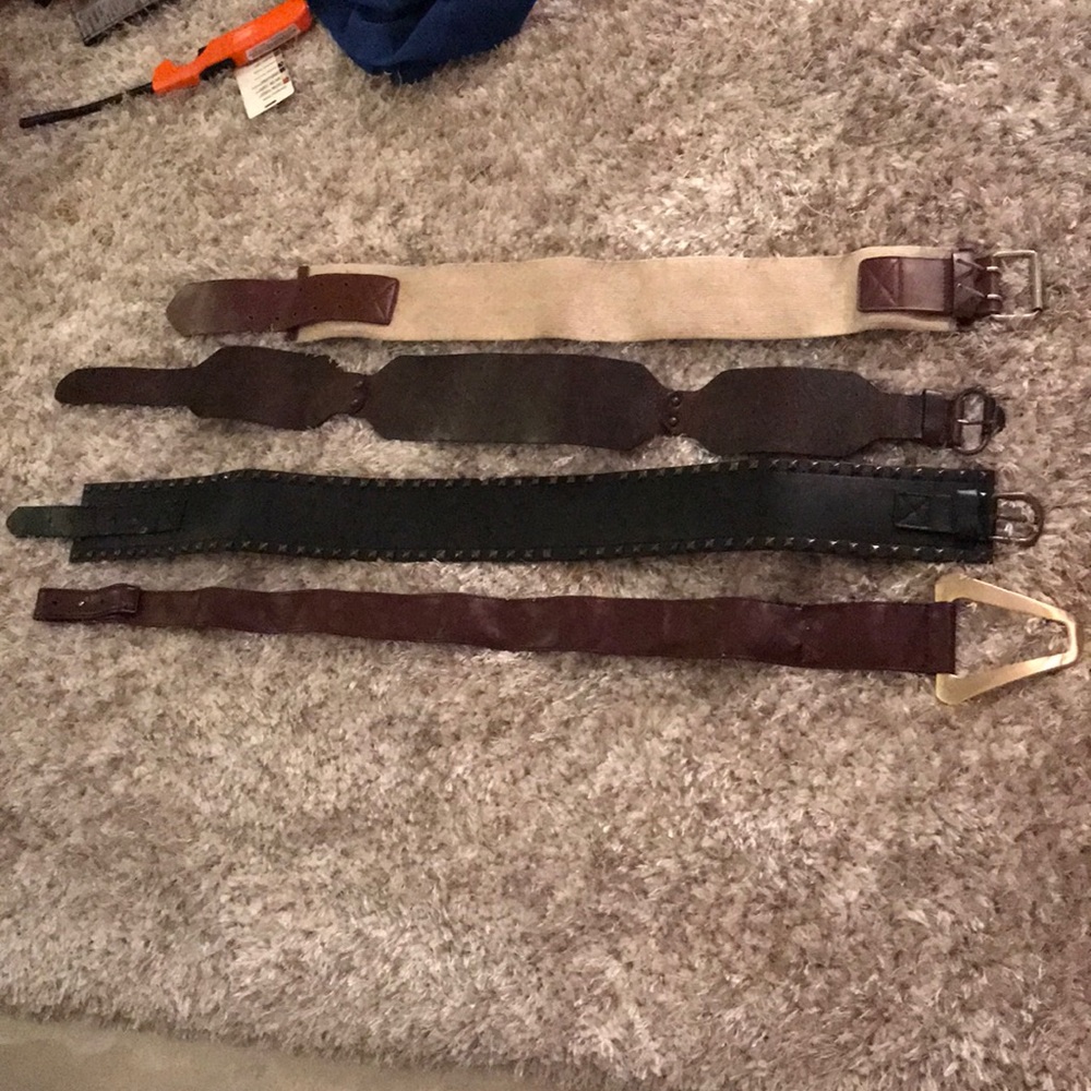 Set of four belts